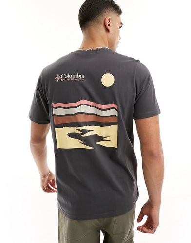Explorers Canyon - T-shirt à imprimé montagne au dos - Columbia - Modalova