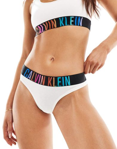 Intense Power Pride - String en coton - Calvin Klein - Modalova