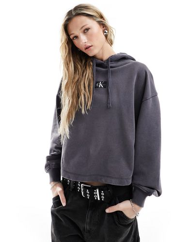 Sweat à capuche avec étiquette tissée - délavé - Calvin Klein Jeans - Modalova