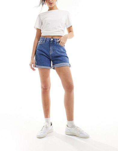 Short mom - Délavage moyen - Calvin Klein Jeans - Modalova