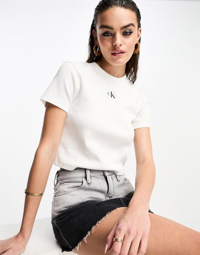 T-shirt côtelé à manches courtes et écusson - Calvin Klein Jeans - Modalova