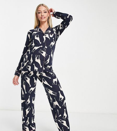 Maternity - Ensemble de pyjama à imprimé girafe avec chemise à manches longues et pantalon - Chelsea Peers - Modalova