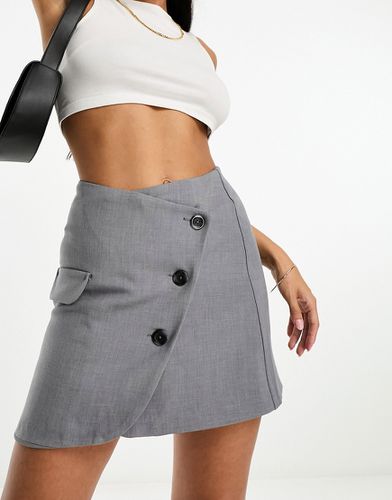 Mini-jupe portefeuille coupe ajustée - clair - Abercrombie & Fitch - Modalova