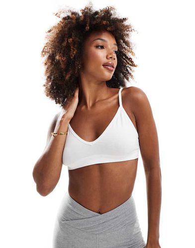 Active Intimate - Brassière de sport maintien léger sans coutures - Asos 4505 - Modalova