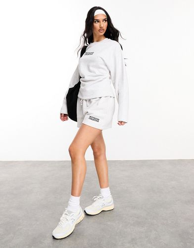 Short à logo style pantalon de jogging avec taille décorative - chiné - Asos Weekend Collective - Modalova