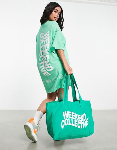ASOS - Weekend Collective - Robe t-shirt oversize avec logo ondulé au dos - Asos Weekend Collective - Modalova
