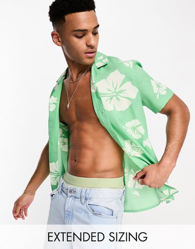 Chemise avec col à revers et imprimé fleuri style hawaïen - sauge - Asos Design - Modalova