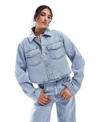 Chemise courte en jean à franges - délavé moyen - Asos Design - Modalova
