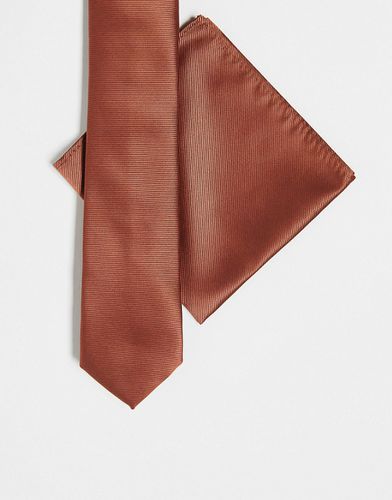 Cravate classique et pochette - Marron clair - Asos Design - Modalova