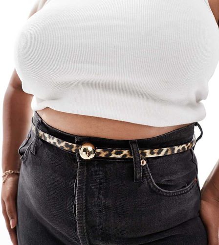 ASOS DESIGN Curve - Ceinture fine taille et hanches à imprimé léopard avec boucle bombée - Asos Curve - Modalova