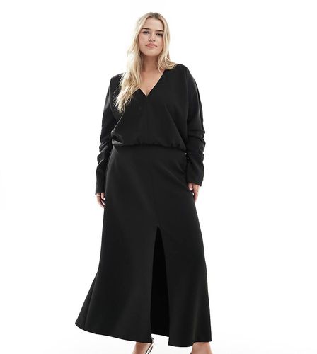 ASOS DESIGN Curve - Robe blousante mi-longue et fendue à l'avant à col V et manches longues - Asos Curve - Modalova