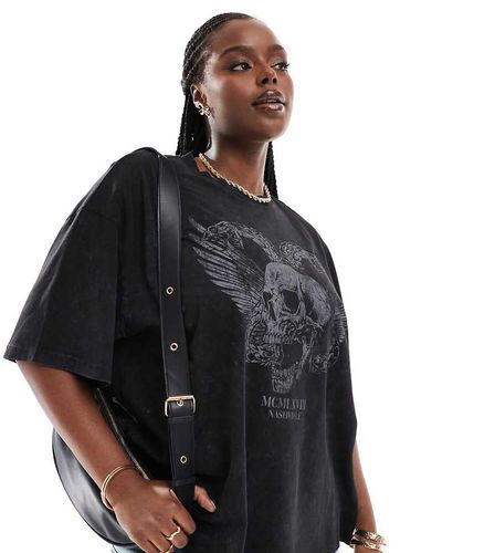 ASOS DESIGN Curve - T-shirt boyfriend avec imprimé crâne, ailes et serpent - Anthracite délavé - Asos Curve - Modalova