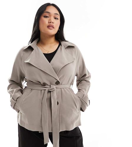 ASOS DESIGN Curve - Trench-coat court et léger à taille nouée - Champignon - Asos Curve - Modalova