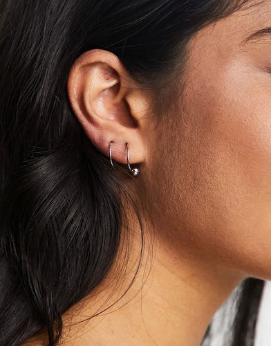 Boucles d'oreilles torsadées avec bille - Asos Design - Modalova