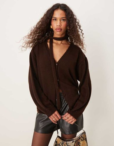 Gilet oversize duveteux avec foulard - chocolat - Asos Design - Modalova