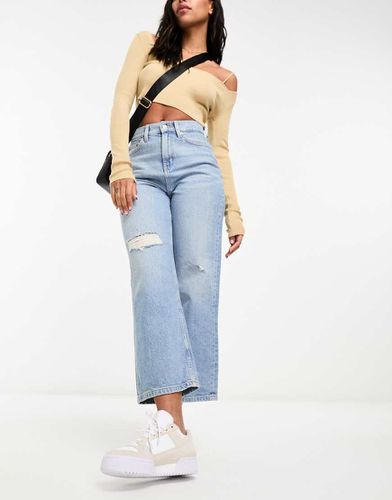 Jean droit court avec déchirures - clair - Asos Design - Modalova