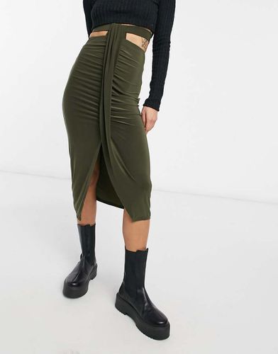 Jupe mi-longue froncée avec découpes à la taille - Kaki - Asos Design - Modalova