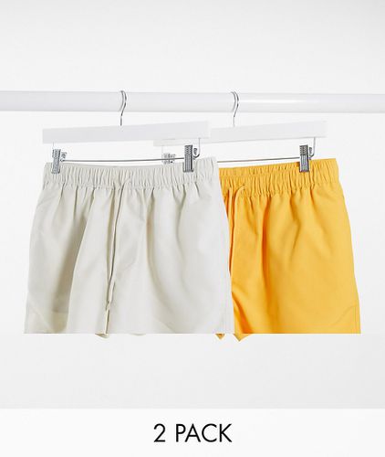 Lot de 2 shorts de bain courts - Beige et jaune - Économie - Asos Design - Modalova