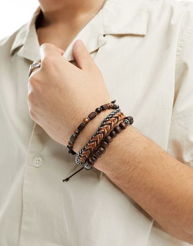 Lot de 4 bracelets variés à perles et maillons - Marron - Asos Design - Modalova