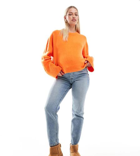 ASOS DESIGN Maternity - Jean mom slim et confortable - moyen - Asos Maternity - Modalova