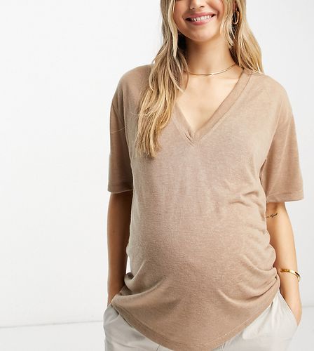 ASOS DESIGN Maternity - T-shirt texturé à col en V - Moka - Asos Maternity - Modalova