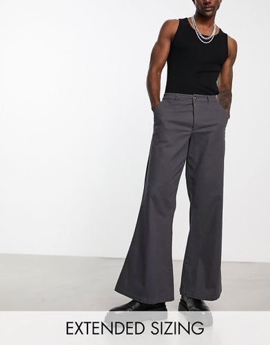 Pantalon chino ultra évasé - Anthracite - Asos Design - Modalova
