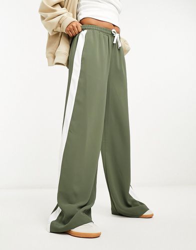 Pantalon à enfiler avec empiècement contrastant - Kaki - Asos Design - Modalova