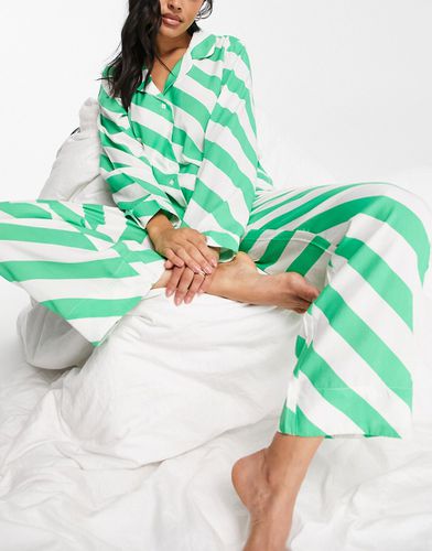 Pantalon de pyjama rayé à assortir en modal - Vert et blanc - Asos Design - Modalova