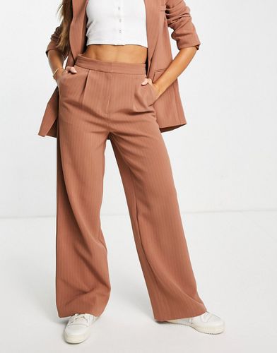 Pantalon de tailleur à fines rayures - Fauve - Asos Design - Modalova