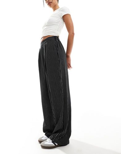 Pantalon décontracté facile à enfiler à rayures - Noir et blanc - Asos Design - Modalova