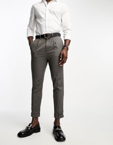 Pantalon fuselé élégant texturé à revers - Marron - Asos Design - Modalova