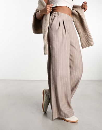 Pantalon large coupe à rayures - Taupe - Asos Design - Modalova