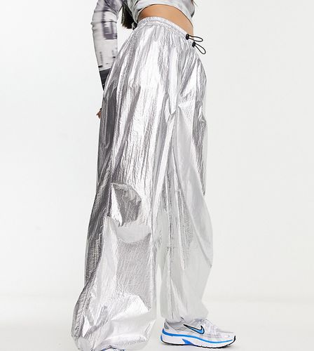 Pantalon parachute en tissu métallisé - Asos Design - Modalova