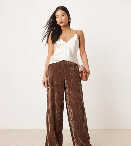 ASOS DESIGN Petite - Pantalon à enfiler en velours froissé - Asos Petite - Modalova