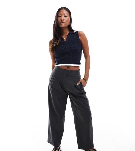 ASOS DESIGN Petite - Pantalon bouffant élégant - Anthracite - Asos Petite - Modalova