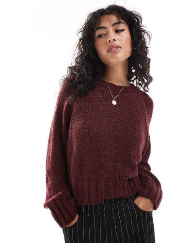 Pull ras de cou en maille bouclée souple - Bordeaux - Asos Design - Modalova