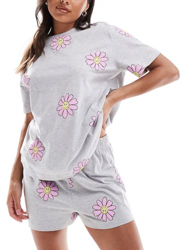 Pyjama avec t-shirt oversize et short à imprimé fleurs - Asos Design - Modalova