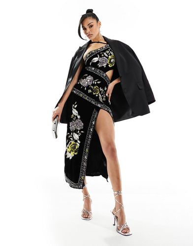Robe asymétrique mi-longue en velours avec fleurs ornées de sequins - Asos Design - Modalova