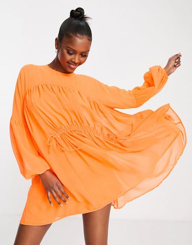 Robe babydoll courte oversize avec taille froncée - fluo - Asos Design - Modalova