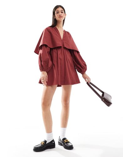 Robe courte à détail cape - Bordeaux - Asos Design - Modalova