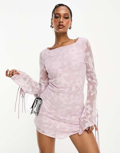 Robe courte évasée à fleurs effet dévoré et liens aux manches - Lilas - Asos Design - Modalova