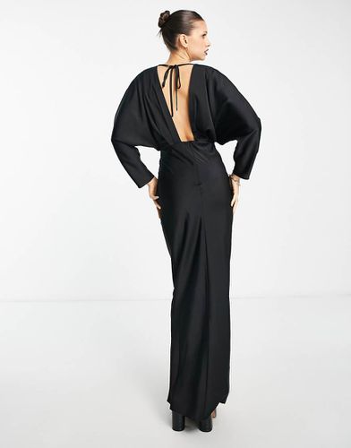 Robe longue en satin plissé avec décolleté plongeant et dos nu - Asos Design - Modalova