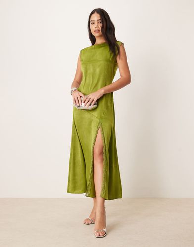 Robe longue et fendue à bordures dentelle - Olive - Asos Design - Modalova