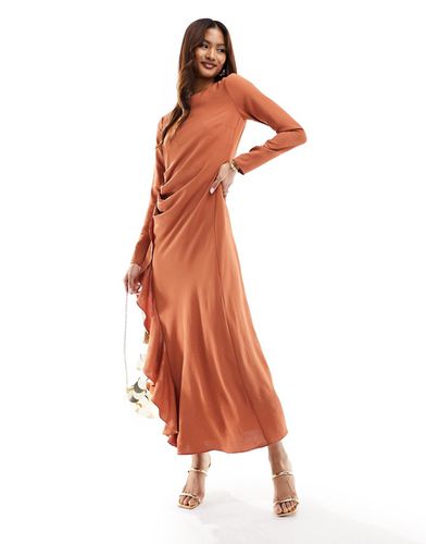 Robe longue froncée à la taille avec ourlet asymétrique - Rouille - Asos Design - Modalova