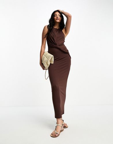 Robe longue sans manches avec effet drapé torsadé - Chocolat - Asos Design - Modalova
