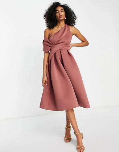 Robe mi-longue de bal de promo à épaule asymétrique effet drapé - Asos Design - Modalova