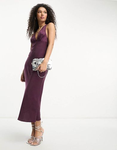 Robe mi-longue en satin coupe en biais avec décolleté plongeant et dos nageur - Lie-de-vin - Asos Design - Modalova