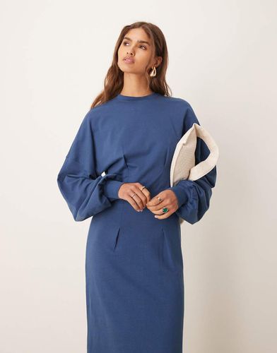 Robe molletonnée mi-longue avec taille cintrée - Bleu marine - Asos Design - Modalova