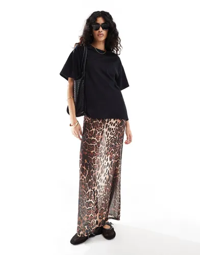 Robe nuisette transparente mi-longue 2 en 1 avec t-shirt superposé - Imprimé léopard - Asos Design - Modalova