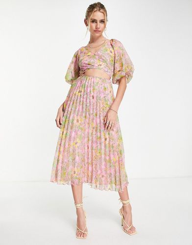 Robe portefeuille mi-longue à plis et imprimé fleuri - Rose - Asos Design - Modalova
